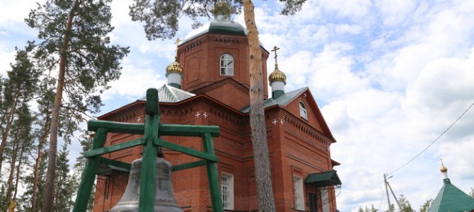 Епископ Нестор освятил храм в честь Покрова Пресвятой Богородицы в Покровском Шиханском женском монастыре