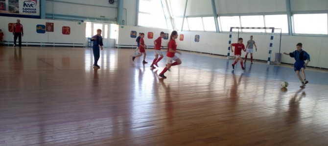 19 апреля физкультурно-оздоровительном комплексе «Олимп» Детско-юношеской спортивной школы Никольского района прошёл муниципальный этап Всероссийских соревнований по мини-футболу «Кожаный мяч»