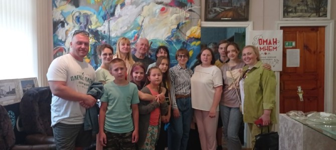 Никольский краеведческий музей посетили туристы из города Пензы.