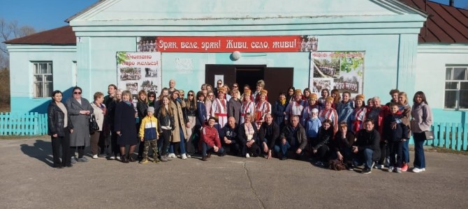 В рамках нового проекта «Корпоративный туризм» Никольск посетила тургруппа сотрудников строительной фирмы «Рисан»
