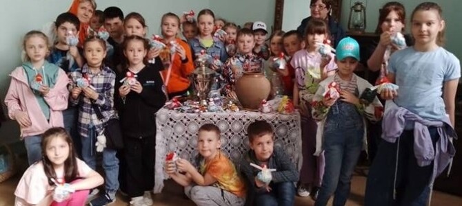 26 апреля дом Бахметевых-Оболенских посетили юные туристы, жаждущие приключений и загадок