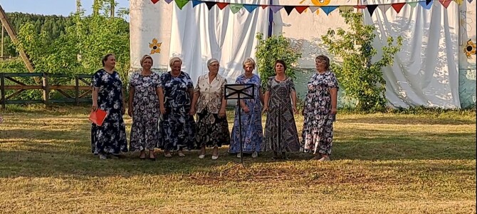 В селе Казарка прошла праздничная программа, посвящённая Дню села «Живи, село родное!».