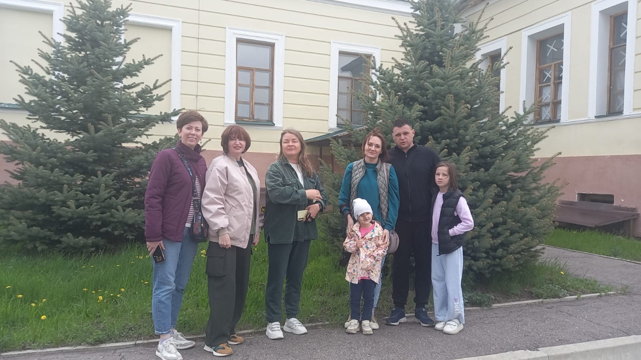 Гости из Саранска и Казани посетили дом — усадьбу основателей стеклоделия Бахметевых- Оболенских