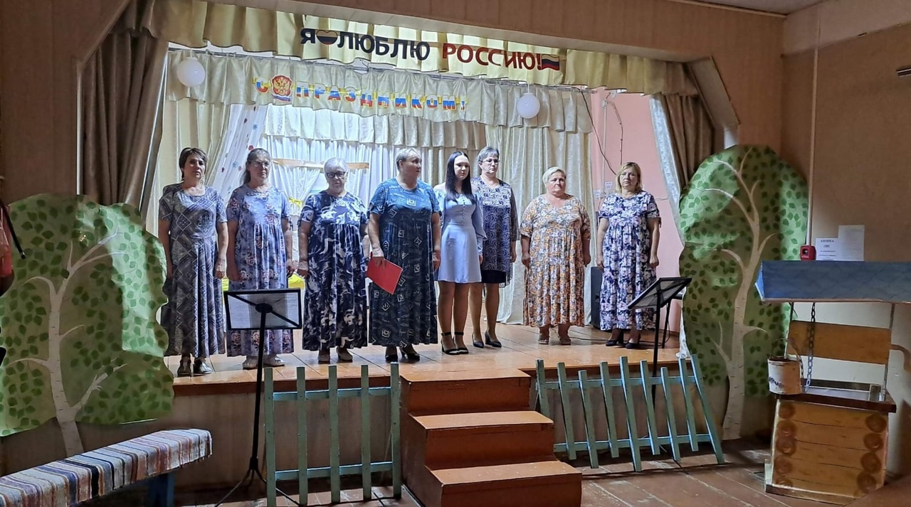 В Доме культуры села Казарка прошел праздничный концерт, посвященный Дню села «Живи село родное»